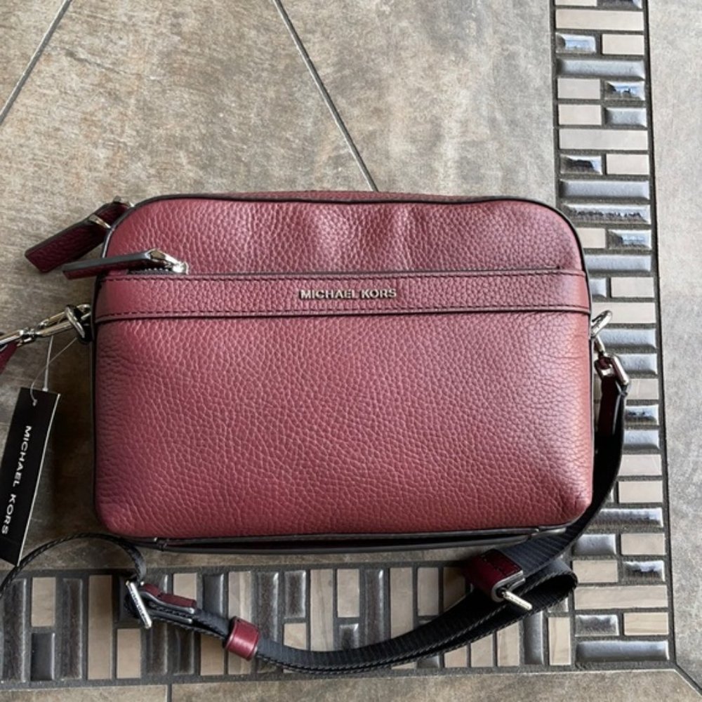 Michael Kors Cooper Utility Crossbody Leather Merlot - Picture 1 of 16